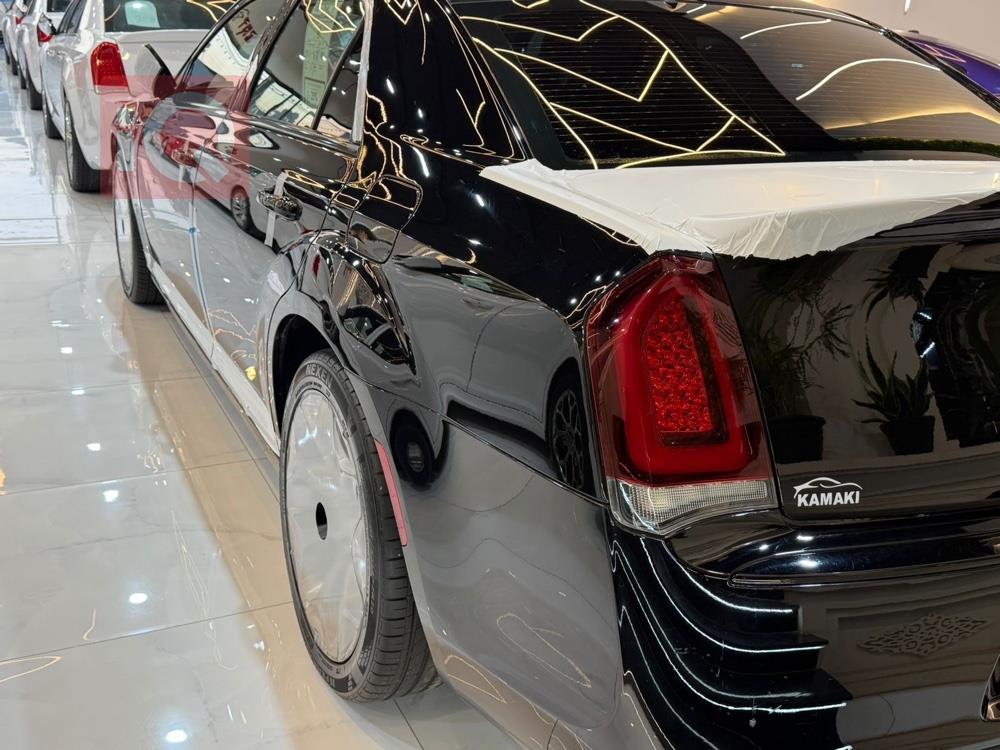 کرایسلەر 300